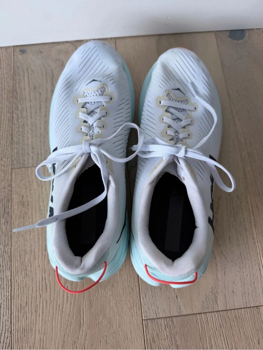 Hoka One One Rincon 3 White Mint Blue Lightweight Running Shoes Womens Size 9.5
